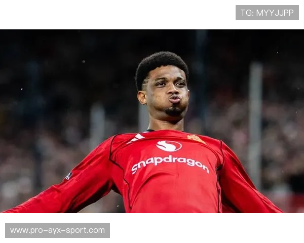 曼联旧将拉什福德的重返巅峰，神级停球后小角度破门让人惊叹，欧联-拉什福德破僵b费点射 曼联2-0格