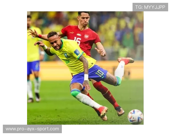 内马尔弧线传中精准找到前插目标，巴西又一次制造威胁